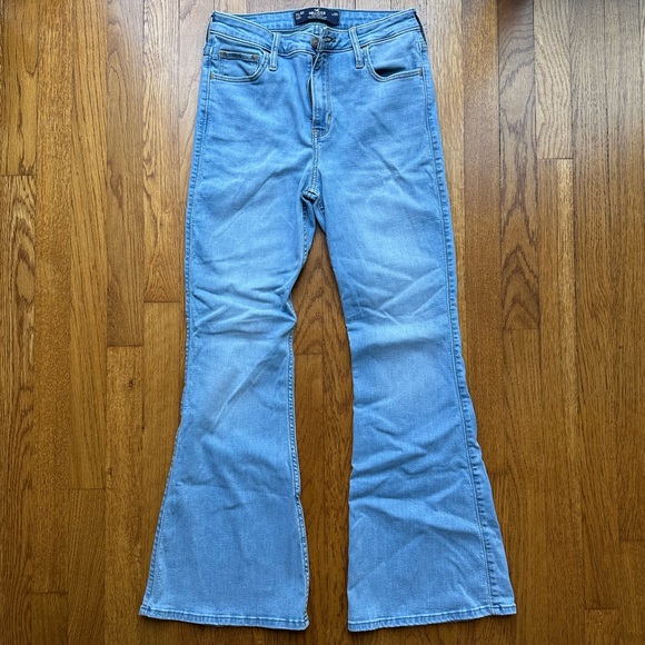 Hollister Jeans - Picture 2 of 7